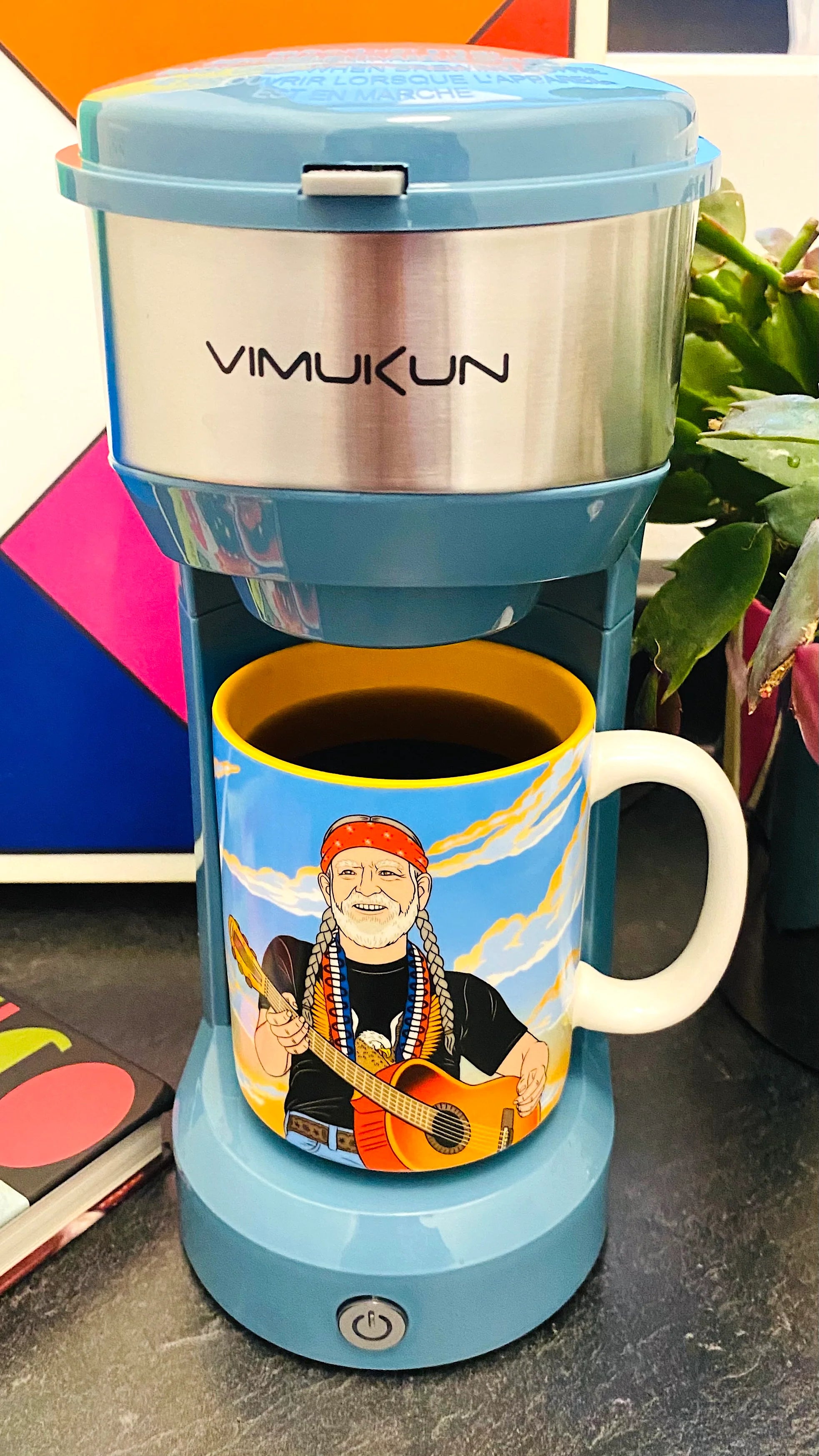 Coffee Mug: Willie Guitar